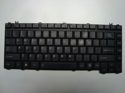 Клавиатура за лаптоп Toshiba Satellite L300 L305 L355 V000120240