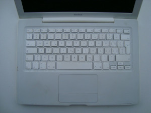 Лаптоп Apple MacBook A1181 13.3'' (втора употреба)