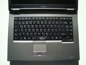 Лаптоп Toshiba Satellite S300 Intel T6670 2GB DDR2 15.4 (втора употреба)